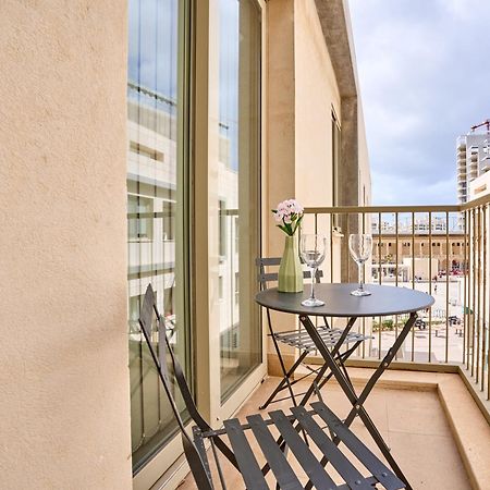 Stylish Apartment In Tigne Point Sliema Esterno foto