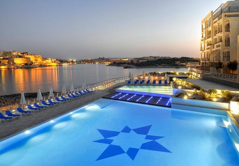 Stylish Apartment In Tigne Point Sliema Esterno foto